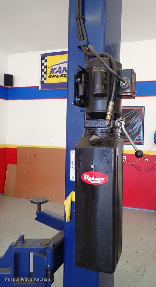 image for item JU9022 Forward  two post automotive lift