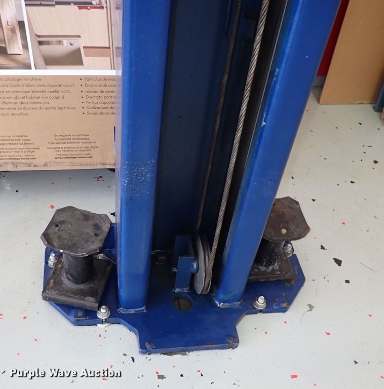 image for item JU9022 Forward  two post automotive lift