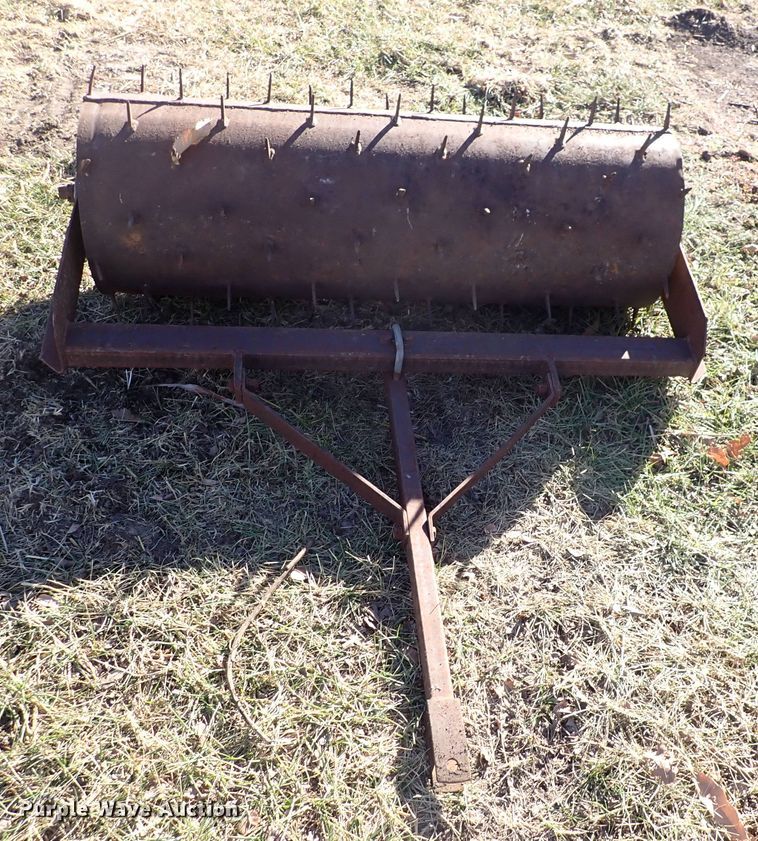 image for item JU9024 Lawn and garden equipment