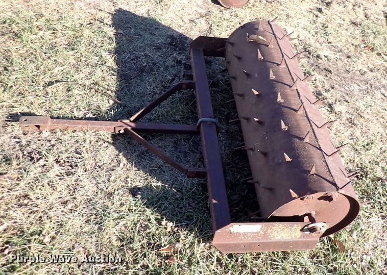 image for item JU9024 Lawn and garden equipment