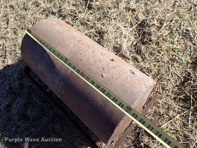 image for item JU9024 Lawn and garden equipment