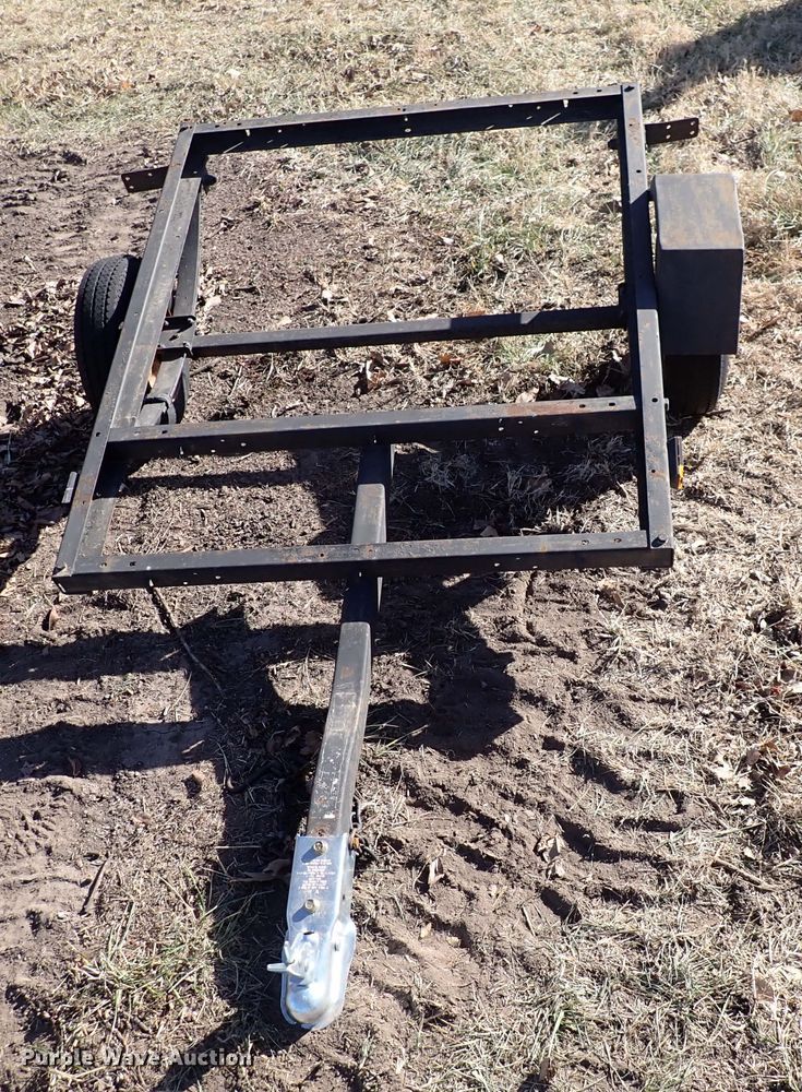 image for item JU9024 Lawn and garden equipment