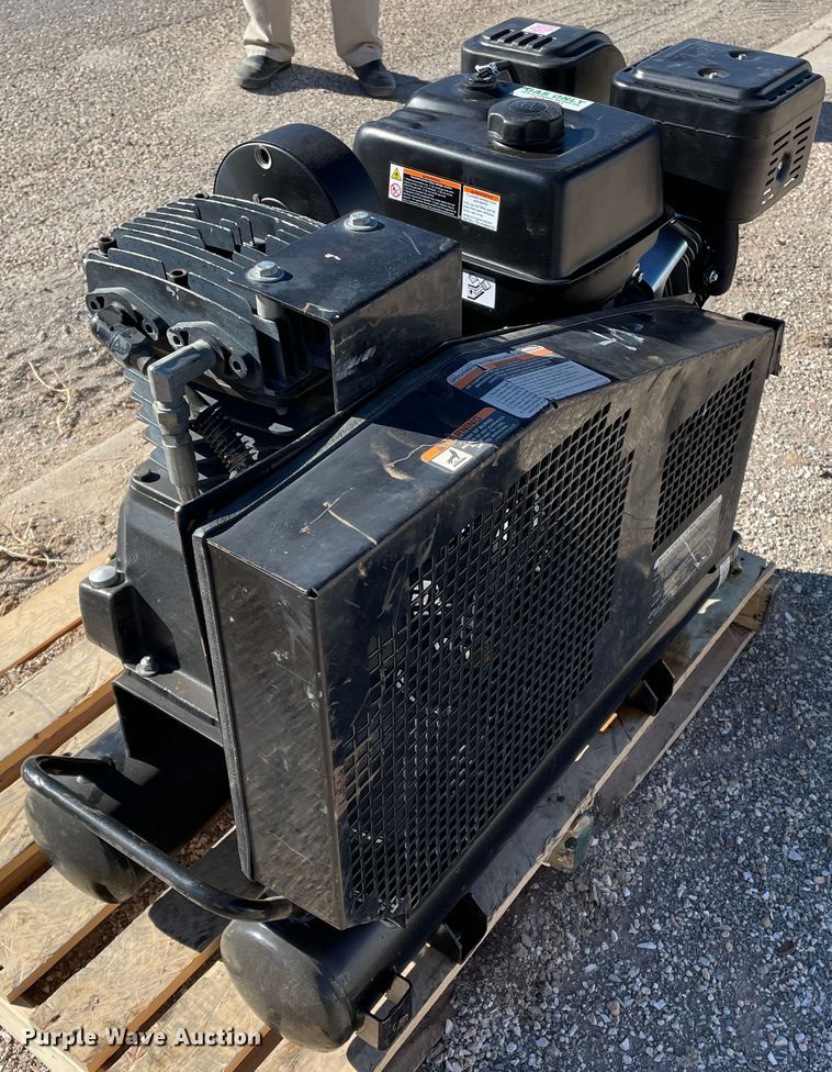 image for item JX9874 John Deere AC2-8GH  air compressor