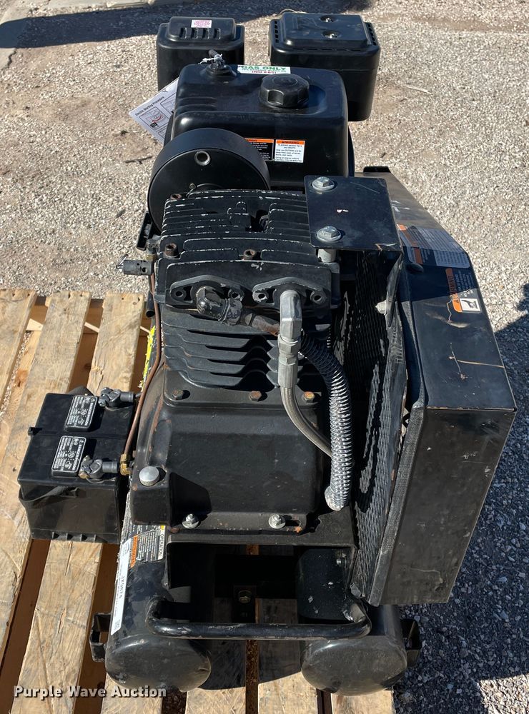 image for item JX9874 John Deere AC2-8GH  air compressor