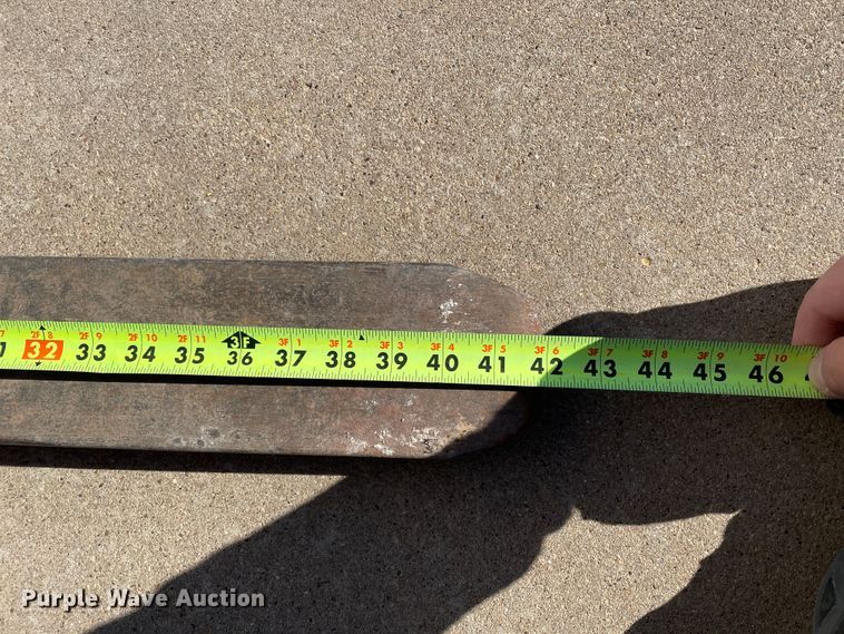 image for item JX9875 Nissan 30  forklift