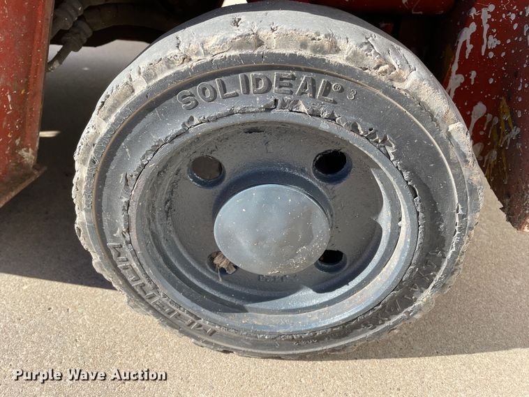 image for item JX9875 Nissan 30  forklift