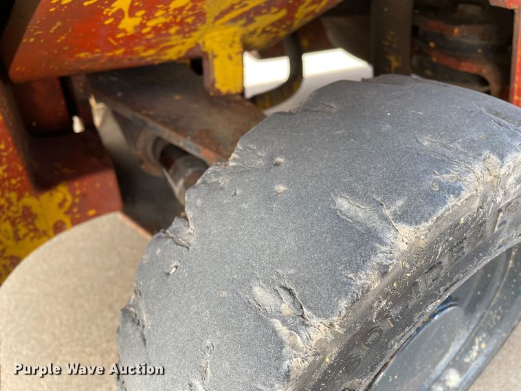 image for item JX9875 Nissan 30  forklift