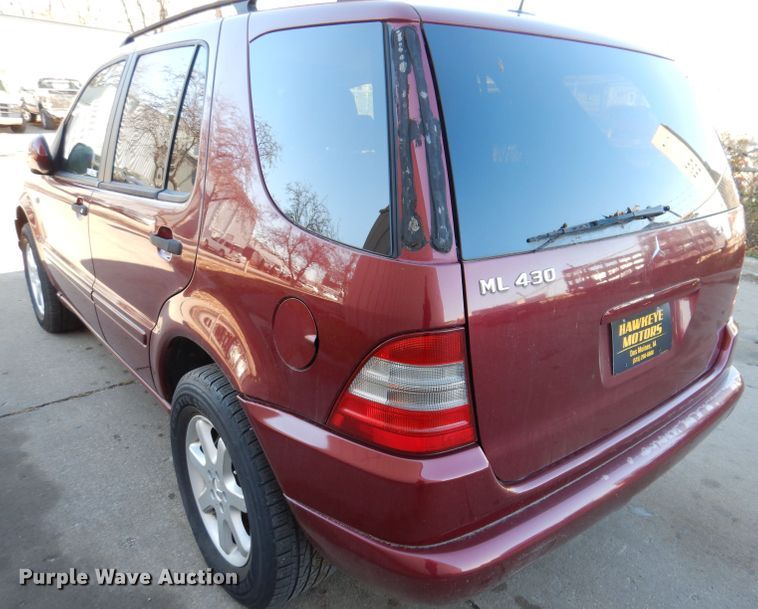 image for item KH9109 2000 Mercedes Benz ML430  SUV