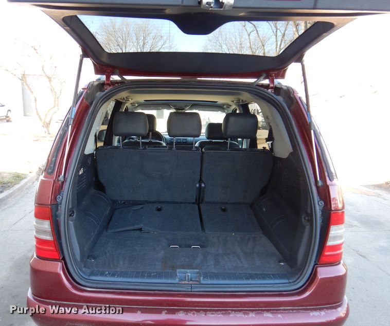 image for item KH9109 2000 Mercedes Benz ML430  SUV