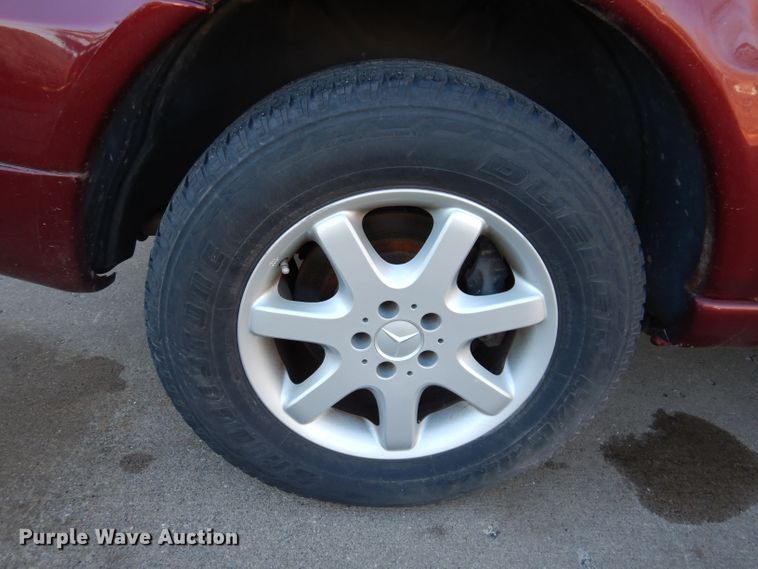 image for item KH9109 2000 Mercedes Benz ML430  SUV