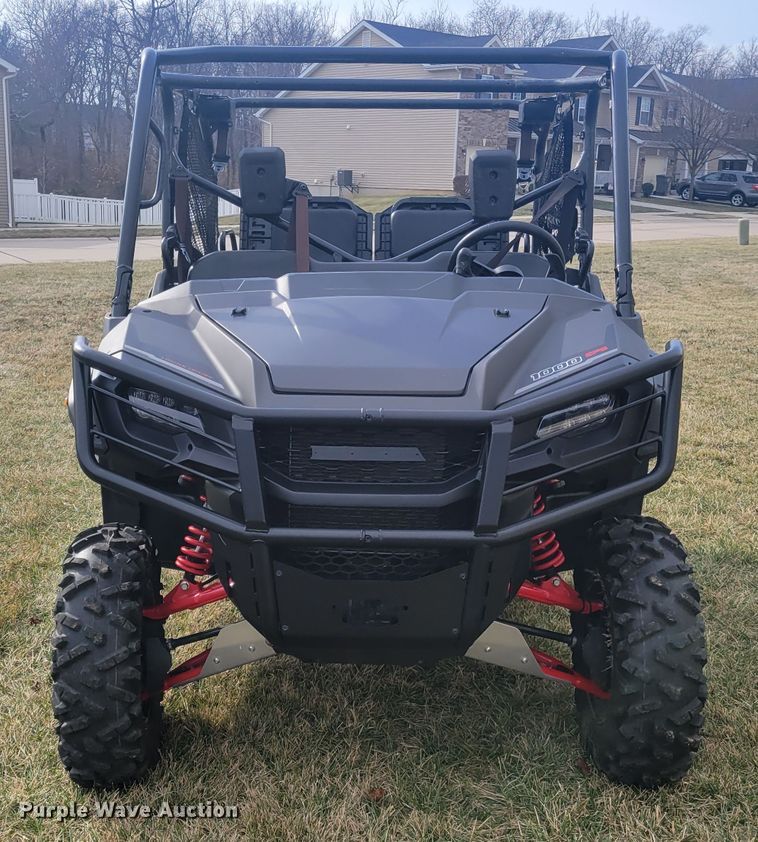 image for item KH9857 2017 Honda Pioneer 1000 Limited  utility vehicle