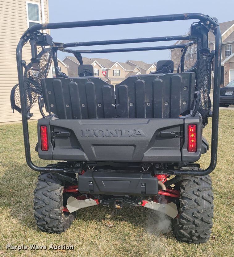 image for item KH9857 2017 Honda Pioneer 1000 Limited  utility vehicle