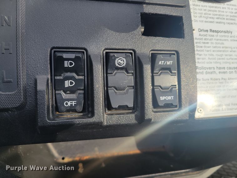 image for item KH9857 2017 Honda Pioneer 1000 Limited  utility vehicle