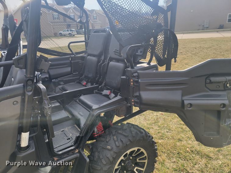 image for item KH9857 2017 Honda Pioneer 1000 Limited  utility vehicle