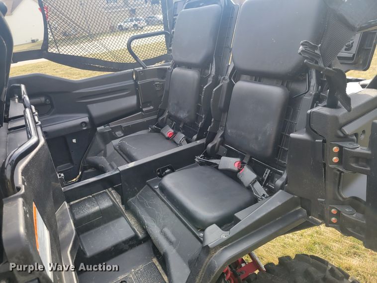 image for item KH9857 2017 Honda Pioneer 1000 Limited  utility vehicle