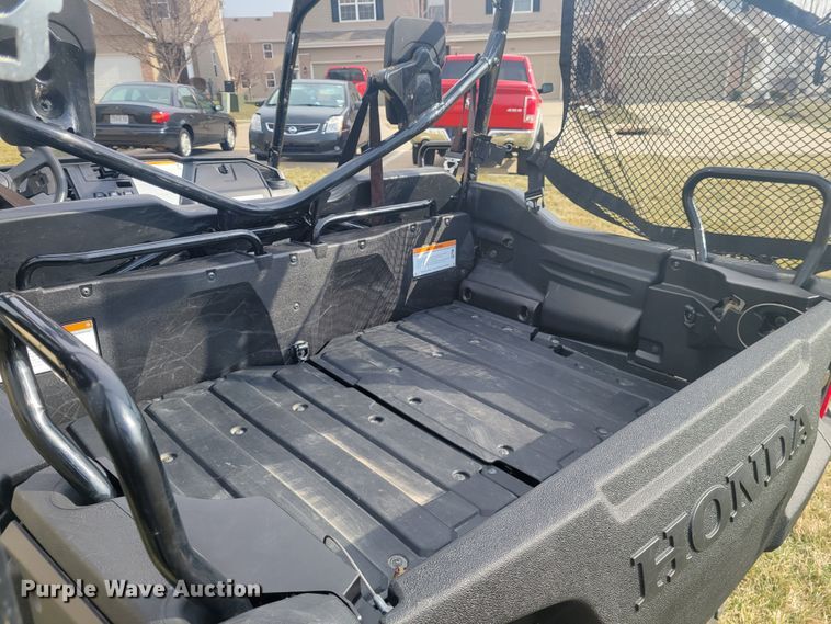 image for item KH9857 2017 Honda Pioneer 1000 Limited  utility vehicle