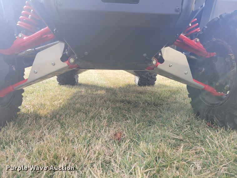 image for item KH9857 2017 Honda Pioneer 1000 Limited  utility vehicle