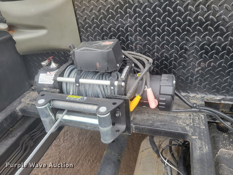 image for item KH9864 2005 GMC C5500  tow truck