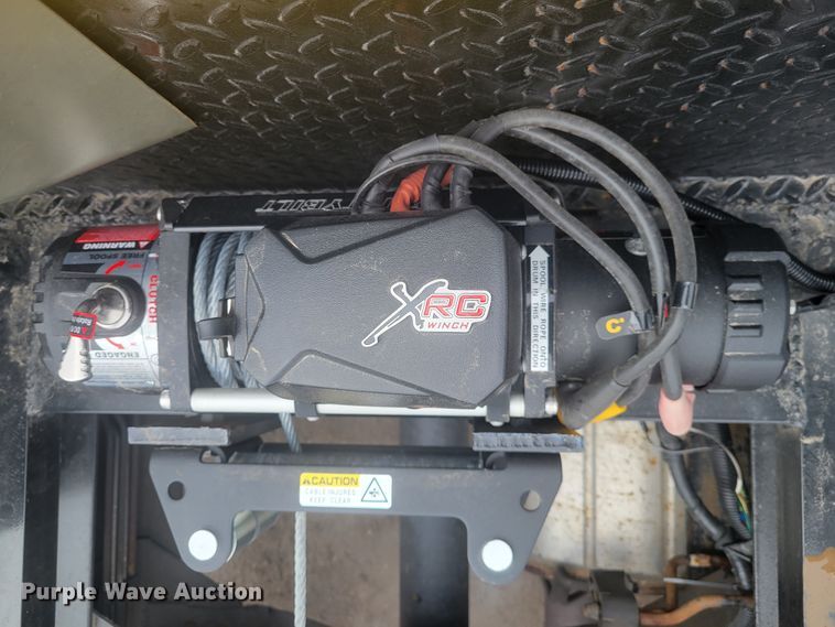 image for item KH9864 2005 GMC C5500  tow truck