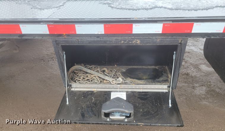 image for item KH9864 2005 GMC C5500  tow truck