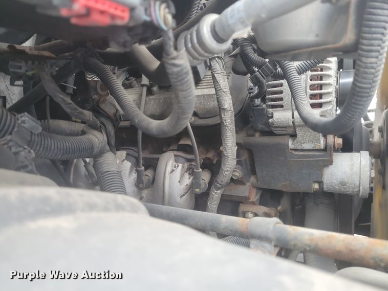 image for item KH9864 2005 GMC C5500  tow truck