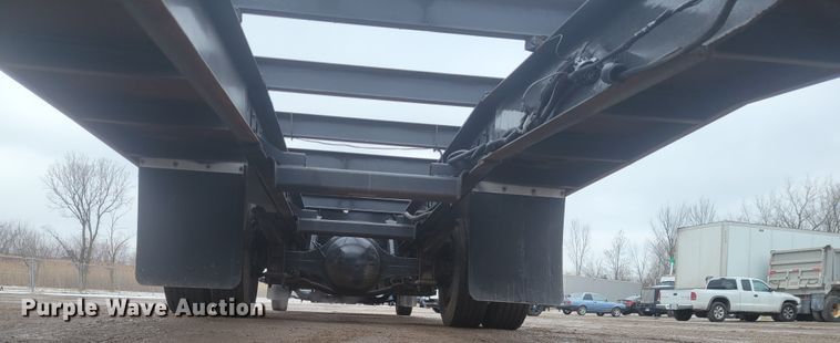 image for item KH9864 2005 GMC C5500  tow truck