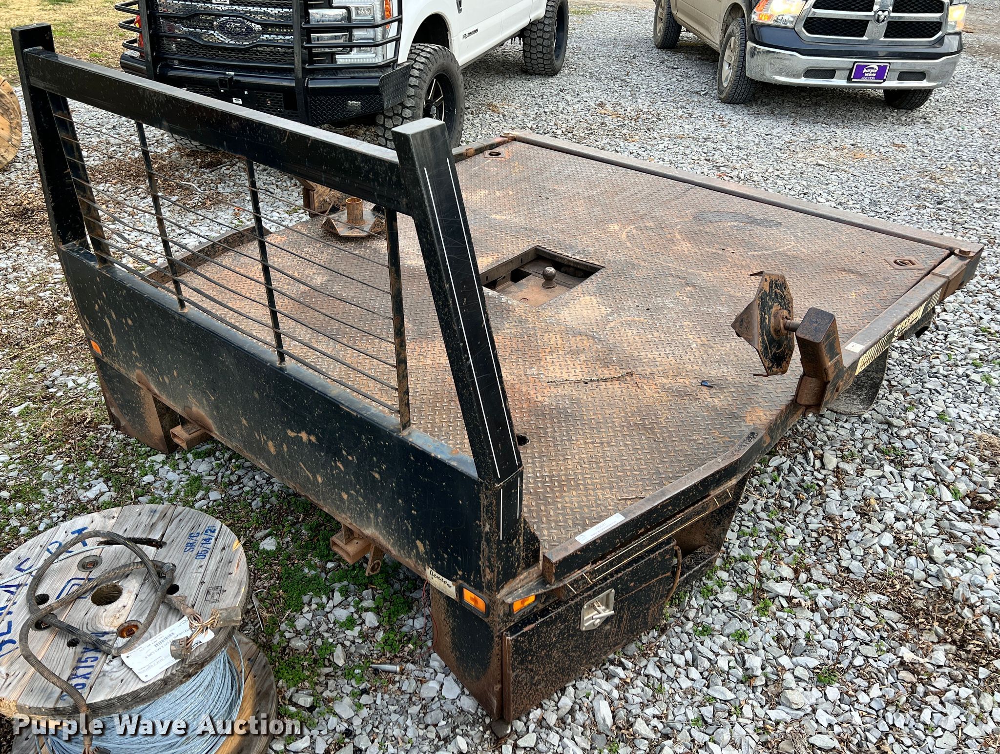 Hydraulic bale bed in Adair, OK Item ID9641 sold Purple Wave