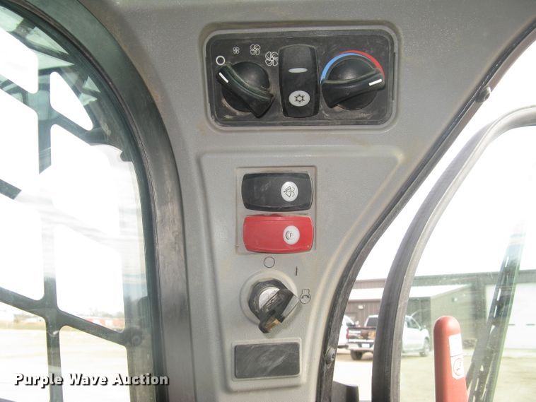 image for item DG5326 2018 Caterpillar 259D  tracked skid steer loader