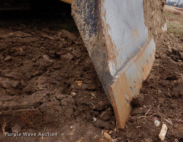 image for item DH8158 2012 Caterpillar D4K2XL  dozer