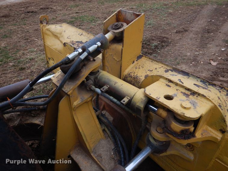 image for item DH8158 2012 Caterpillar D4K2XL  dozer