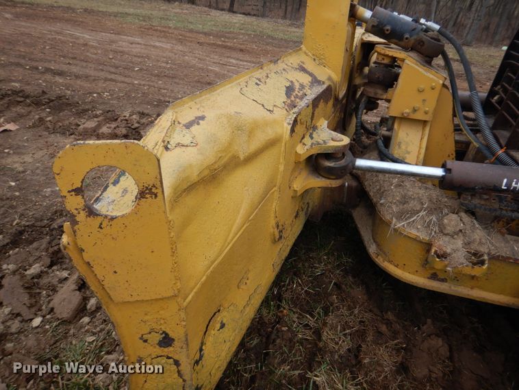 image for item DH8158 2012 Caterpillar D4K2XL  dozer
