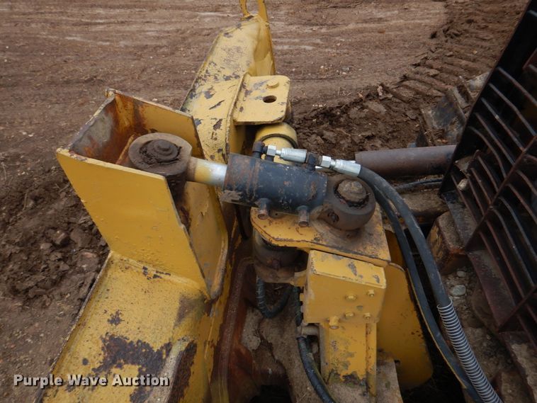 image for item DH8158 2012 Caterpillar D4K2XL  dozer