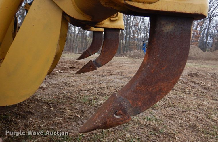 image for item DH8158 2012 Caterpillar D4K2XL  dozer