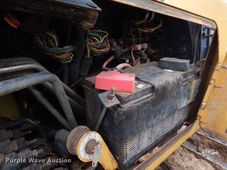 image for item DH8158 2012 Caterpillar D4K2XL  dozer