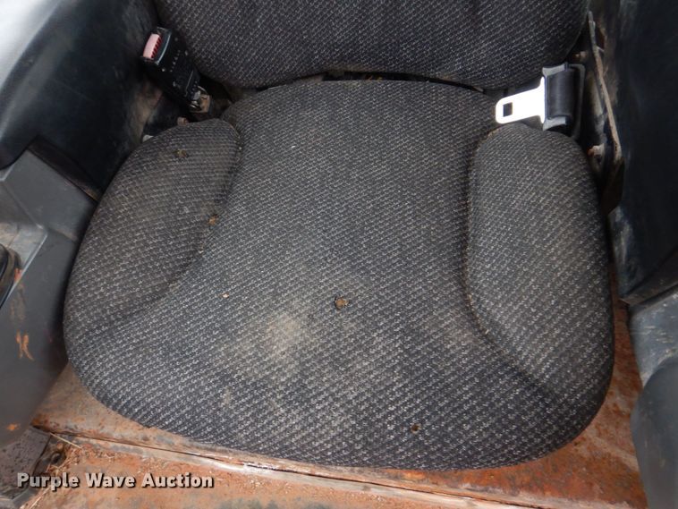 image for item DH8158 2012 Caterpillar D4K2XL  dozer