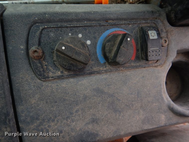 image for item DH8158 2012 Caterpillar D4K2XL  dozer