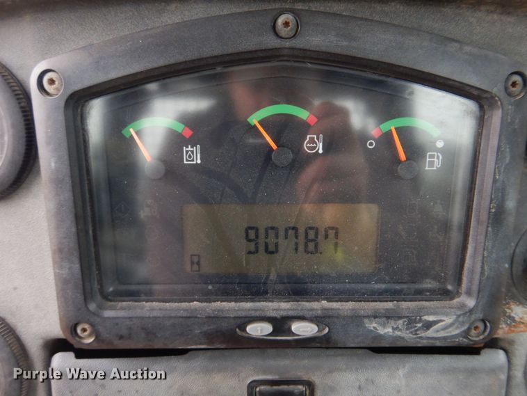 image for item DH8158 2012 Caterpillar D4K2XL  dozer