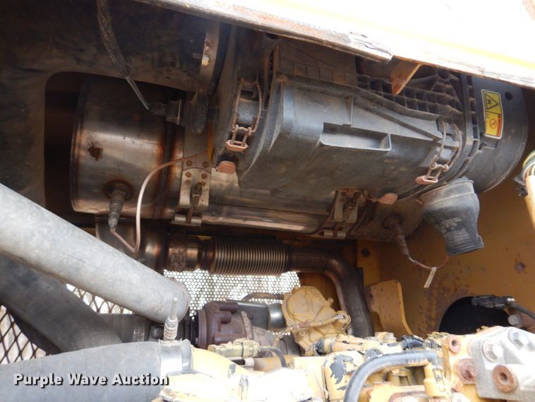 image for item DH8158 2012 Caterpillar D4K2XL  dozer