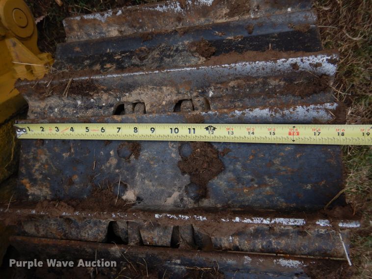 image for item DH8158 2012 Caterpillar D4K2XL  dozer