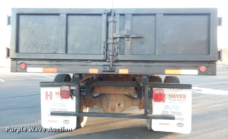image for item DH8814 2002 GMC C6500  dump truck