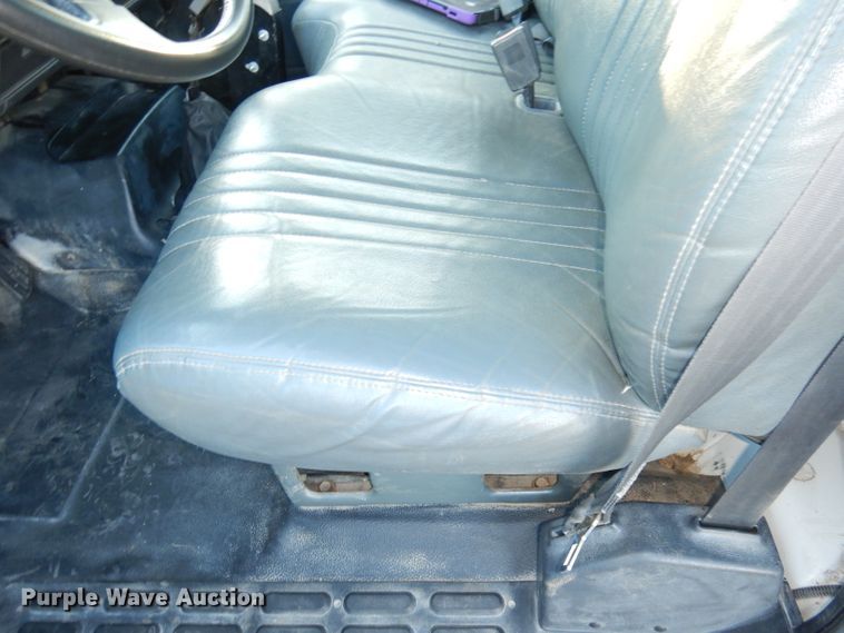 image for item DH8814 2002 GMC C6500  dump truck