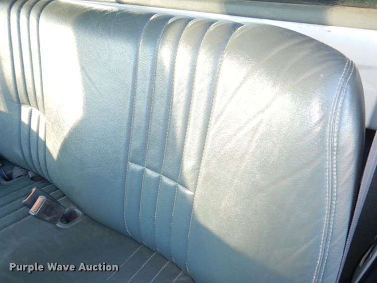 image for item DH8814 2002 GMC C6500  dump truck