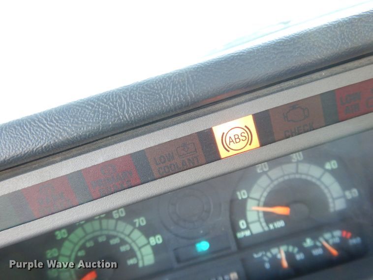 image for item DH8814 2002 GMC C6500  dump truck