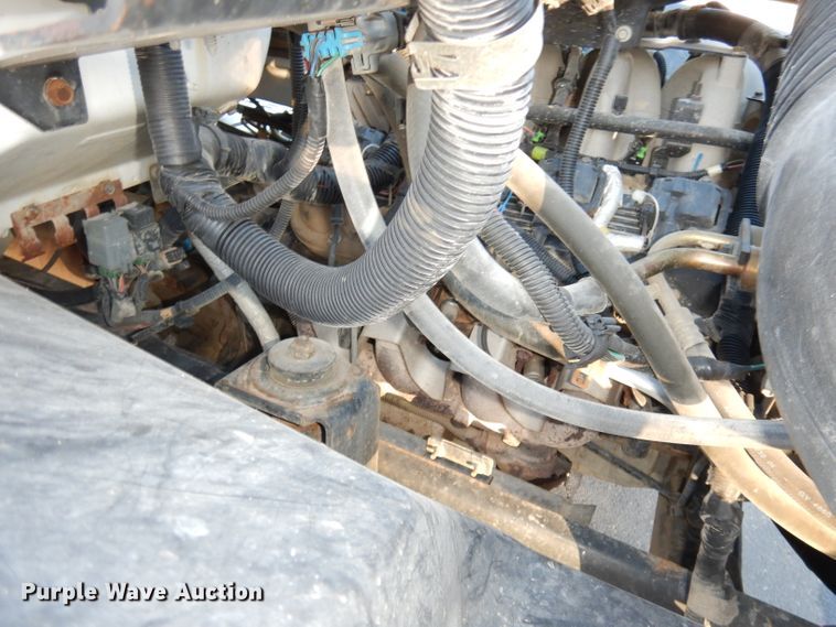 image for item DH8814 2002 GMC C6500  dump truck