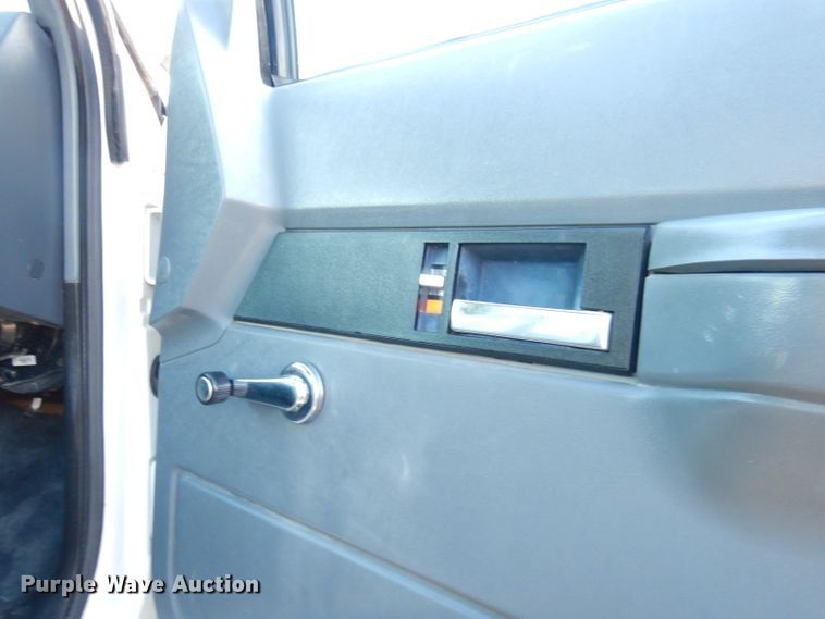 image for item DH8814 2002 GMC C6500  dump truck