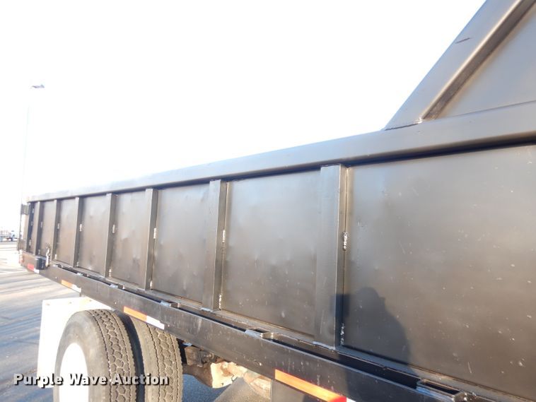 image for item DH8814 2002 GMC C6500  dump truck