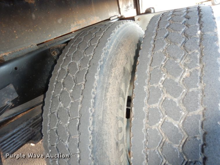 image for item DH8814 2002 GMC C6500  dump truck