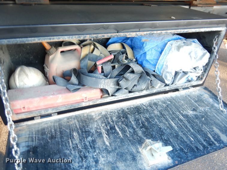 image for item DH8814 2002 GMC C6500  dump truck