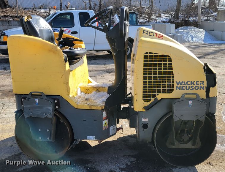 image for item DI1166 2015 Wacker Neuson RD12  double drum vibratory roller