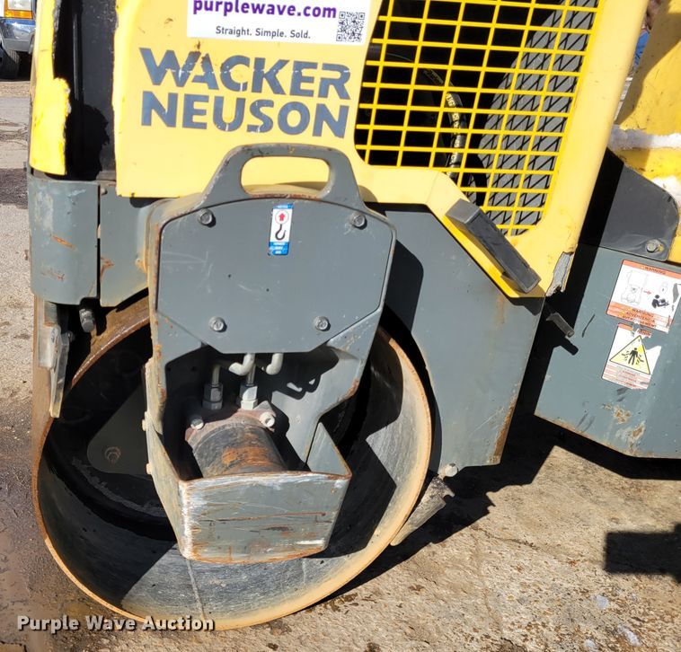 image for item DI1166 2015 Wacker Neuson RD12  double drum vibratory roller
